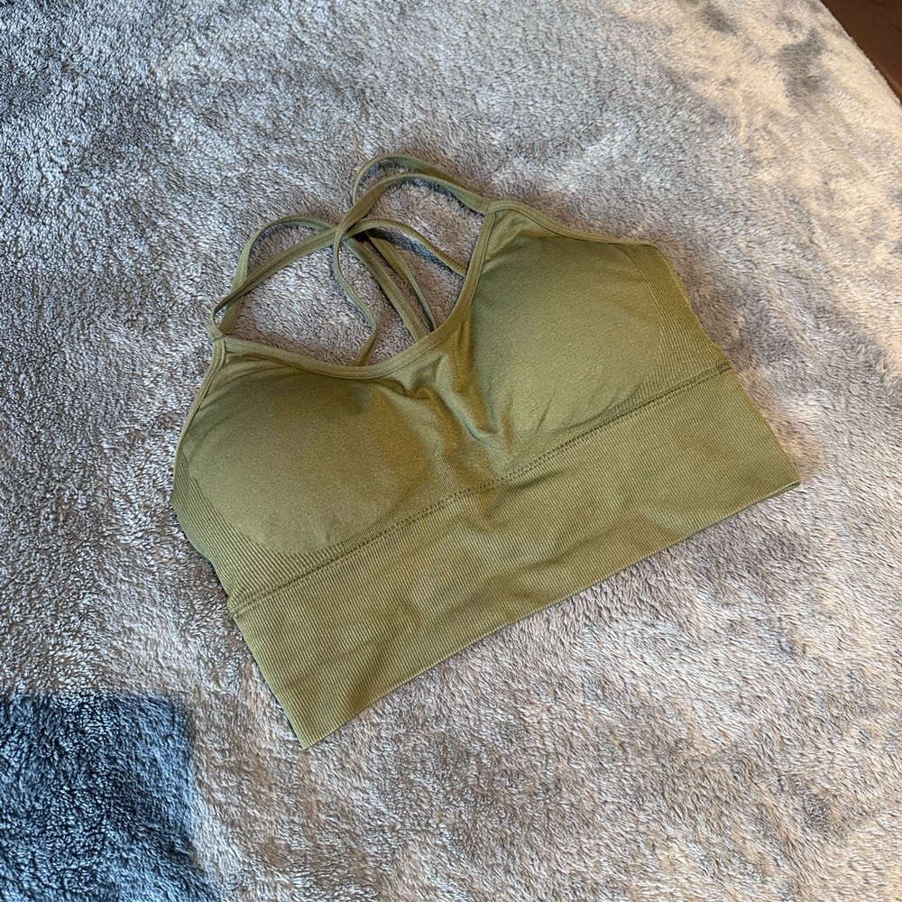 NVGTN Meadow green Sports Bra